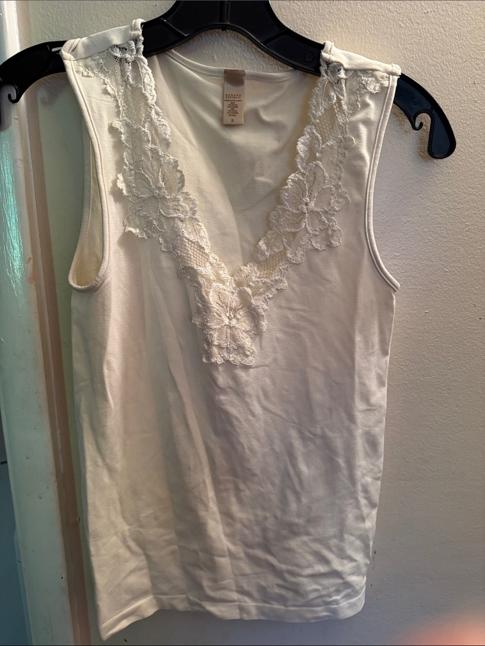 Banana Republic Lace V-Neck Tank